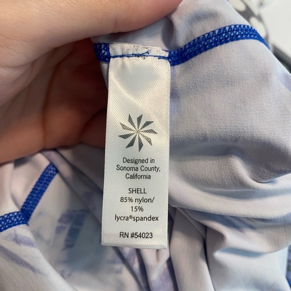 Athleta Rash Guard - Picture 4 of 8
